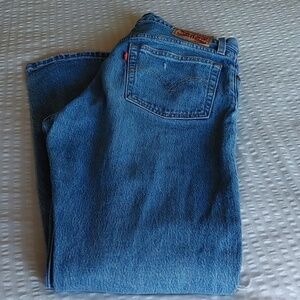 Women's Levis 501 Red Tab Distressed Straight Leg Jean 29x30